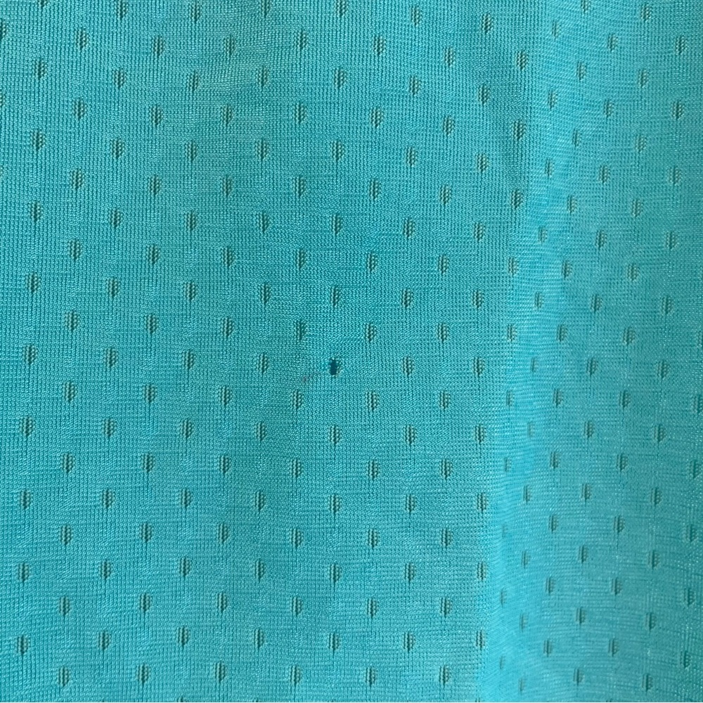 NWT imperfect Under Armour Women’s Tank Top Size XS - Picture 8 of 9
